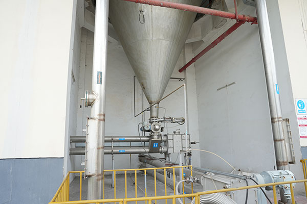 مستودع المواد الخام